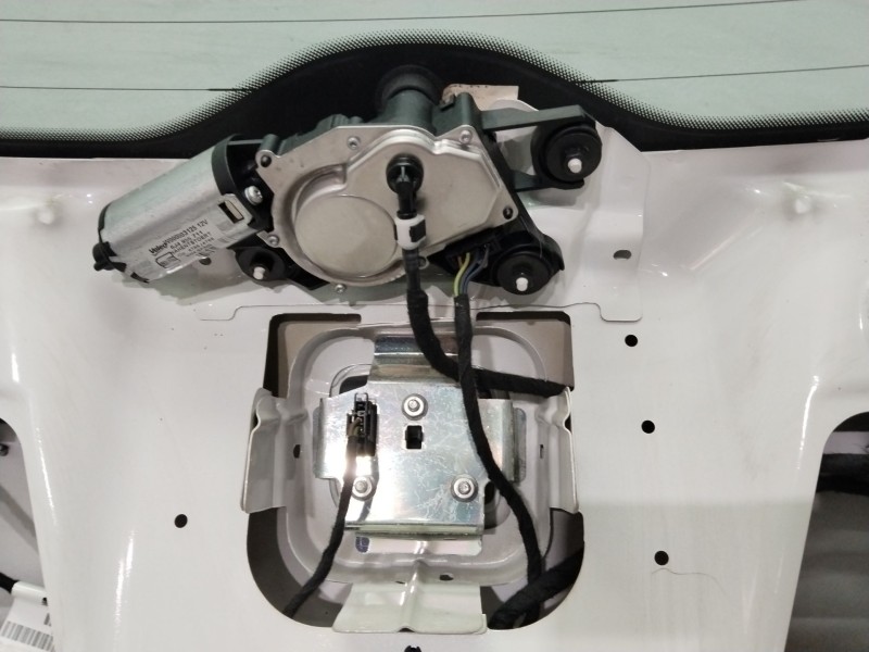 Recambio de porton trasero para seat ibiza (6j5) stylance / style referencia OEM IAM 6J4827024  BLANCO