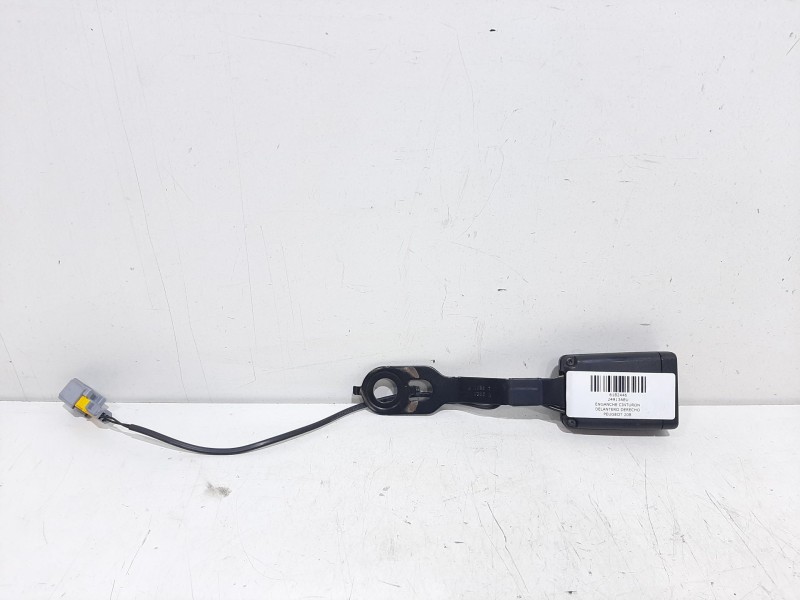 Recambio de enganche cinturon delantero derecho para peugeot 208 access referencia OEM IAM 24913AEU  