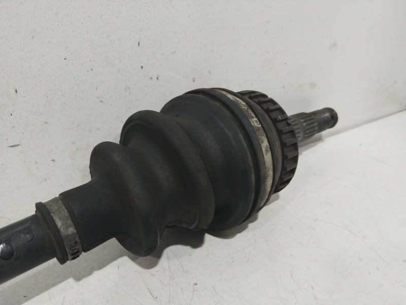 Recambio de transmision delantera derecha para opel corsa c sport referencia OEM IAM 26083844  