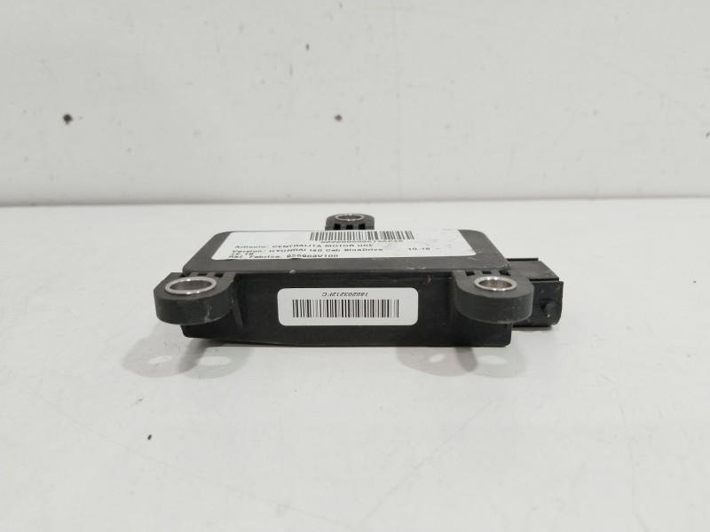 Recambio de centralita motor uce para hyundai i40 cab bluedrive referencia OEM IAM 956903V100  