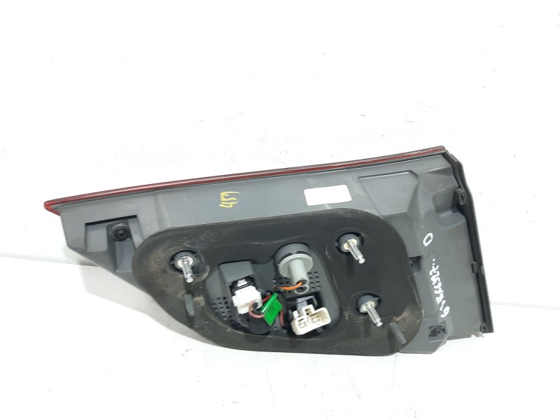 Recambio de piloto porton trasero derecho para hyundai i40 cab bluedrive referencia OEM IAM 924403Z600  