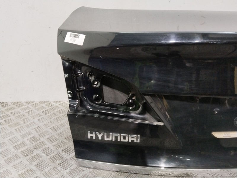 Recambio de tapa maletero para hyundai i40 cab bluedrive referencia OEM IAM 692003Z310  COLOR:NEGRO