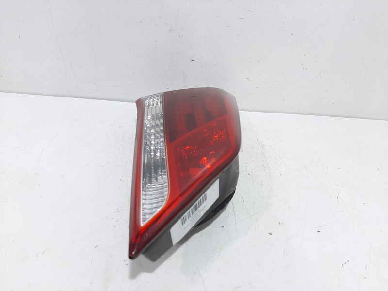 Recambio de piloto porton trasero izquierdo para hyundai i40 cab bluedrive referencia OEM IAM 924303Z600  