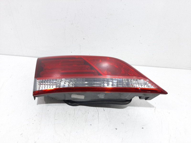 Recambio de piloto porton trasero izquierdo para hyundai i40 cab bluedrive referencia OEM IAM 924303Z600  