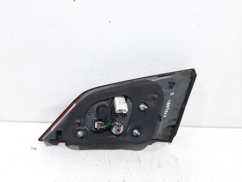 Recambio de piloto porton trasero izquierdo para hyundai i40 cab bluedrive referencia OEM IAM 924303Z600  