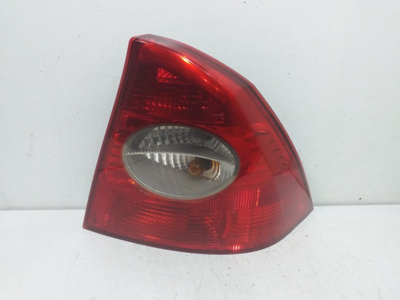 Recambio de piloto trasero derecho para ford focus berlina (cap) business referencia OEM IAM 5M5113404B  