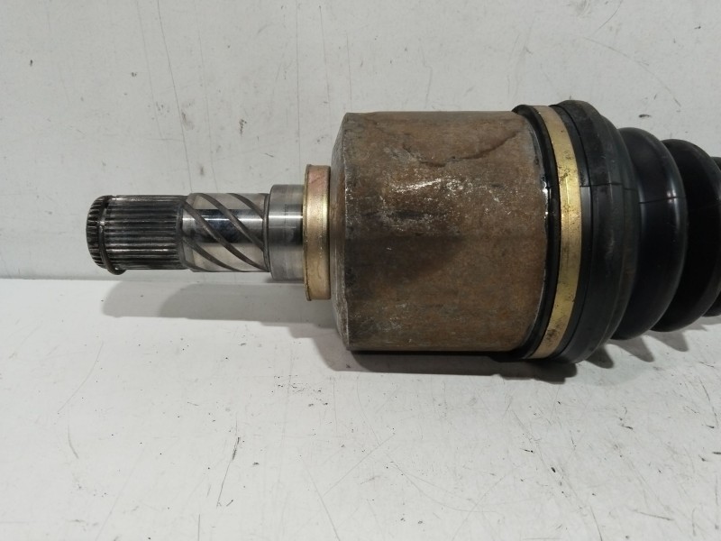 Recambio de transmision delantera izquierda para nissan primera berlina (p12) acenta referencia OEM IAM 39101AV621  