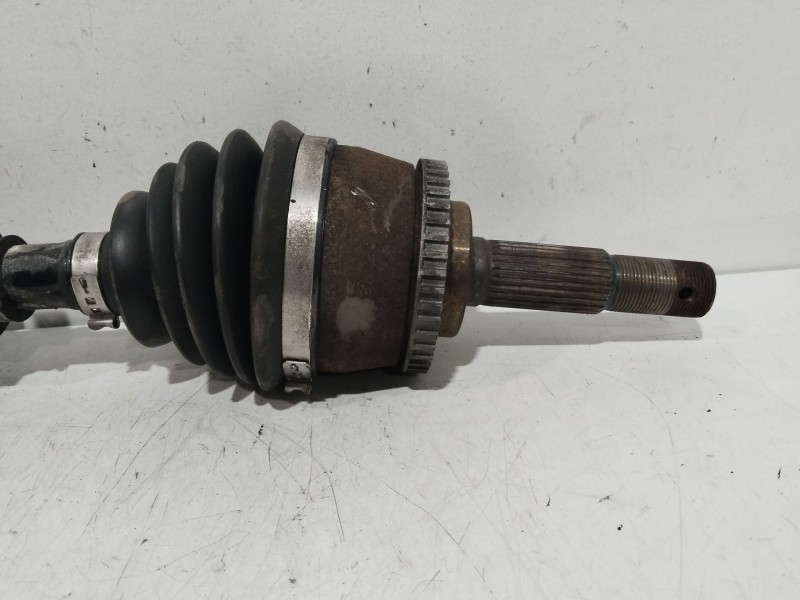 Recambio de transmision delantera izquierda para nissan primera berlina (p12) acenta referencia OEM IAM 39101AV621  