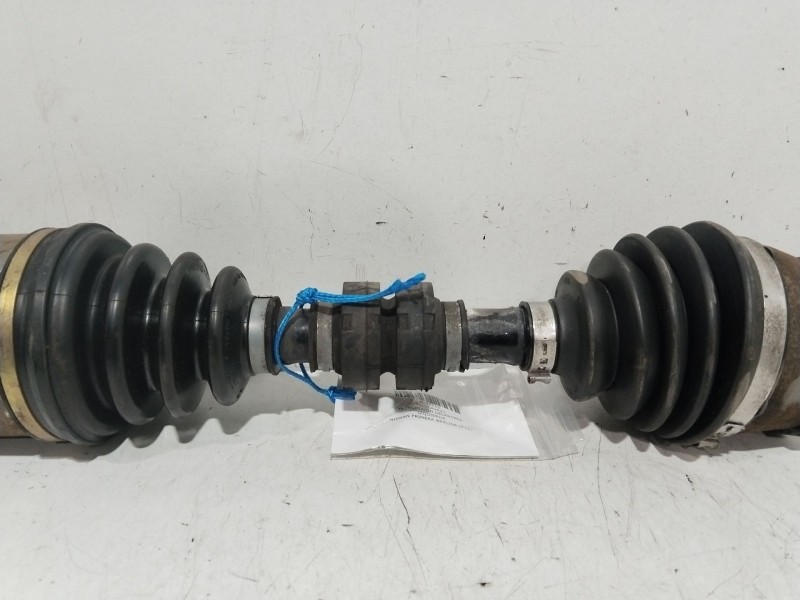 Recambio de transmision delantera izquierda para nissan primera berlina (p12) acenta referencia OEM IAM 39101AV621  