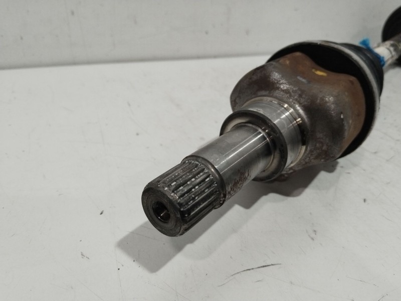 Recambio de transmision delantera derecha para citroën c3 1.1 sx plus referencia OEM IAM 9638016480  