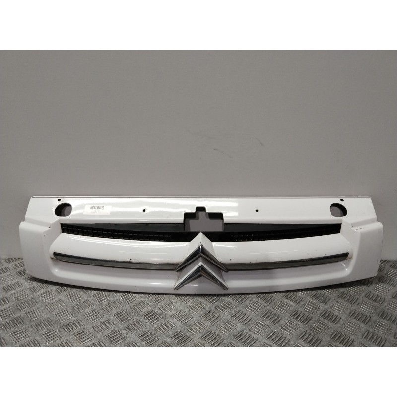 Recambio de rejilla delantera para citroën berlingo 1.9 d 600 furg. referencia OEM IAM 9644758077  BLANCO