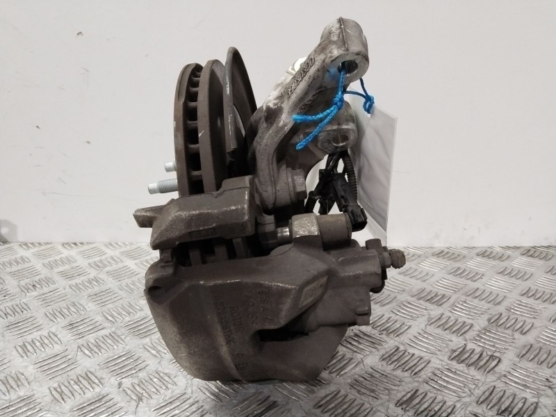Recambio de mangueta delantera derecha para opel astra b-k astra+ referencia OEM IAM 39030300  