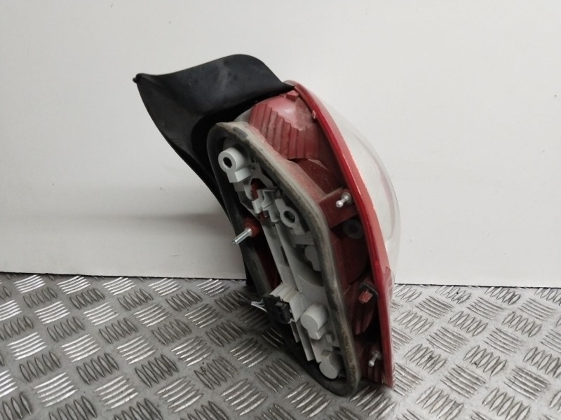 Recambio de piloto trasero izquierdo para renault modus dynamique referencia OEM IAM 8200538786   Recambio de piloto trasero izquierdo para renault modus dynamique referencia OEM IAM 8200538786