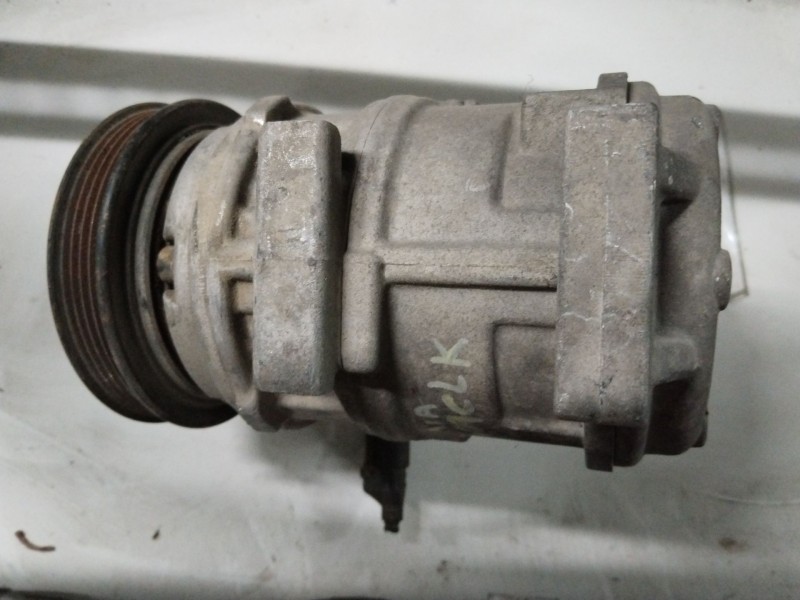 Recambio de compresor aire acondicionado para kia carnival ii 2.9 cdri ex referencia OEM IAM 3E2820191  