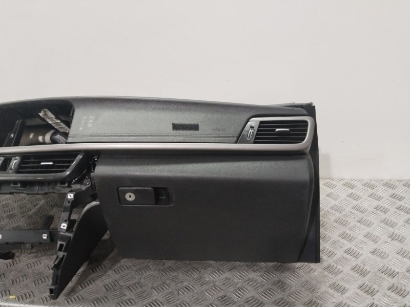 Recambio de salpicadero para kia optima concept referencia OEM IAM 84710D47000WK  