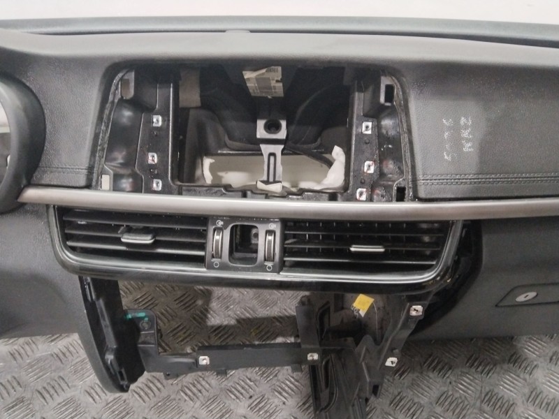 Recambio de salpicadero para kia optima concept referencia OEM IAM 84710D47000WK  
