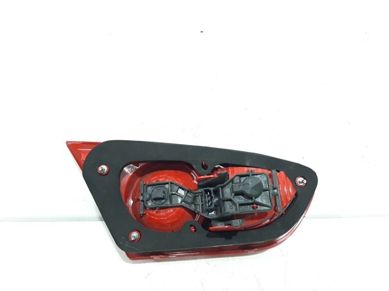 Recambio de piloto porton trasero derecho para seat leon (1p1) comfort limited referencia OEM IAM 89320301  