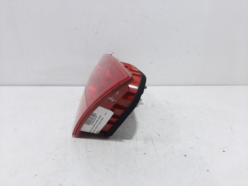 Recambio de piloto porton trasero derecho para seat leon (1p1) comfort limited referencia OEM IAM 89320301  