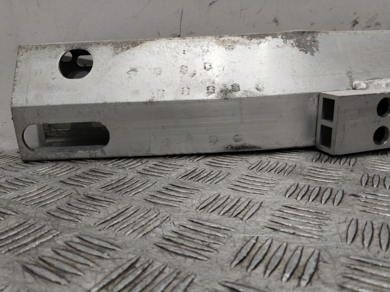 Recambio de refuerzo paragolpes delantero para nissan murano (z50) básico referencia OEM IAM 62030CA000  