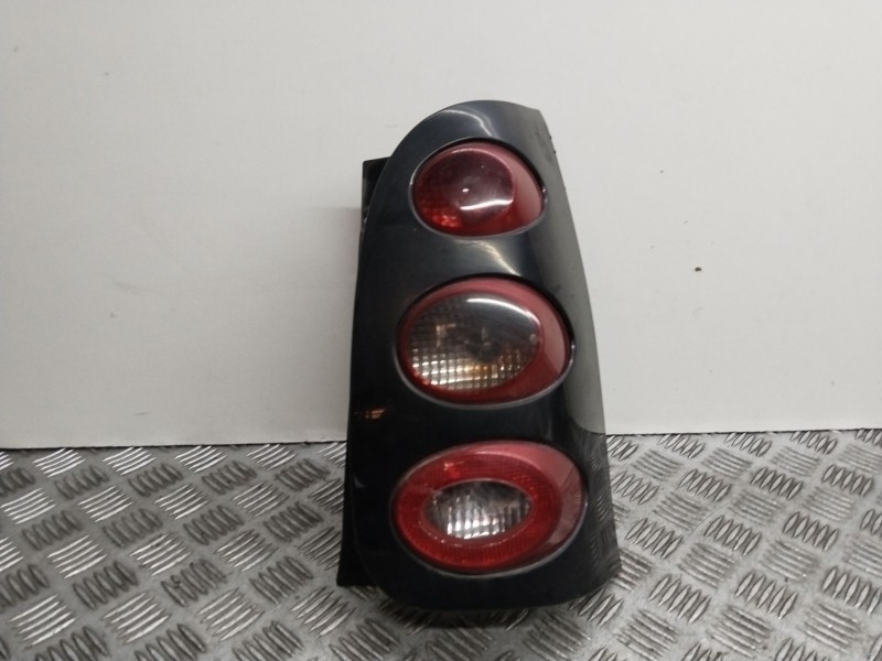 Recambio de piloto trasero derecho para smart coupe básico (45kw) referencia OEM IAM 423132R  