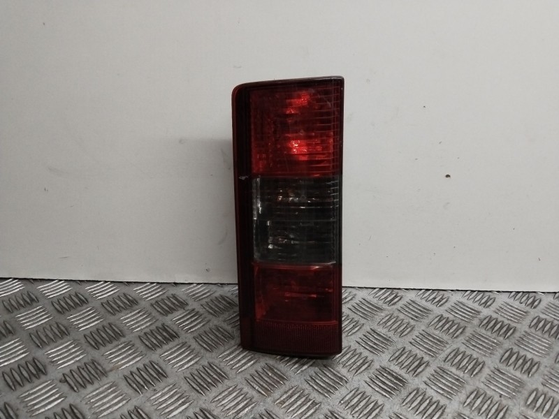 Recambio de piloto trasero izquierdo para opel combo (corsa c) familiar referencia OEM IAM    Recambio de piloto trasero izquierdo para opel combo (corsa c) familiar referencia OEM IAM