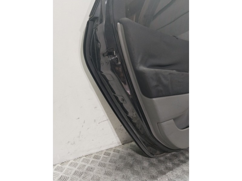 Recambio de puerta trasera izquierda para renault scenic ii authentique referencia OEM IAM 7751474832  NEGRO