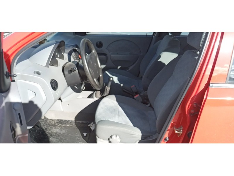 daewoo kalos del año 2004