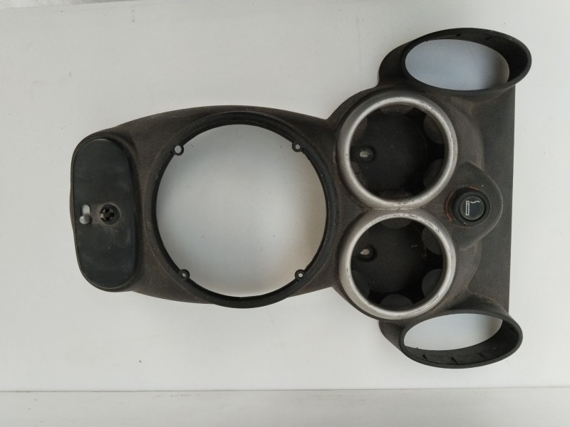 Recambio de consola central para mini mini (r50,r53) cooper referencia OEM IAM 6800838 12273713 