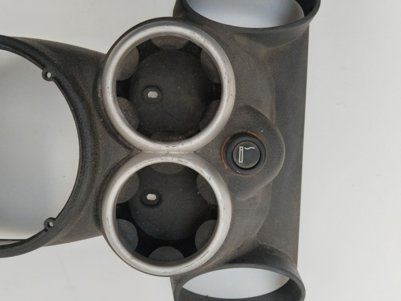Recambio de consola central para mini mini (r50,r53) cooper referencia OEM IAM 6800838 12273713 