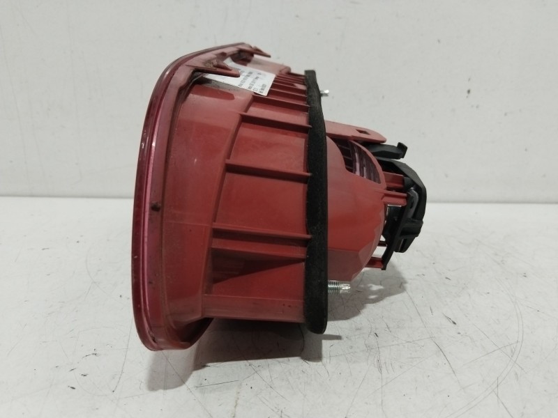 Recambio de piloto porton trasero derecho para seat leon (1p1) reference referencia OEM IAM 89320301  