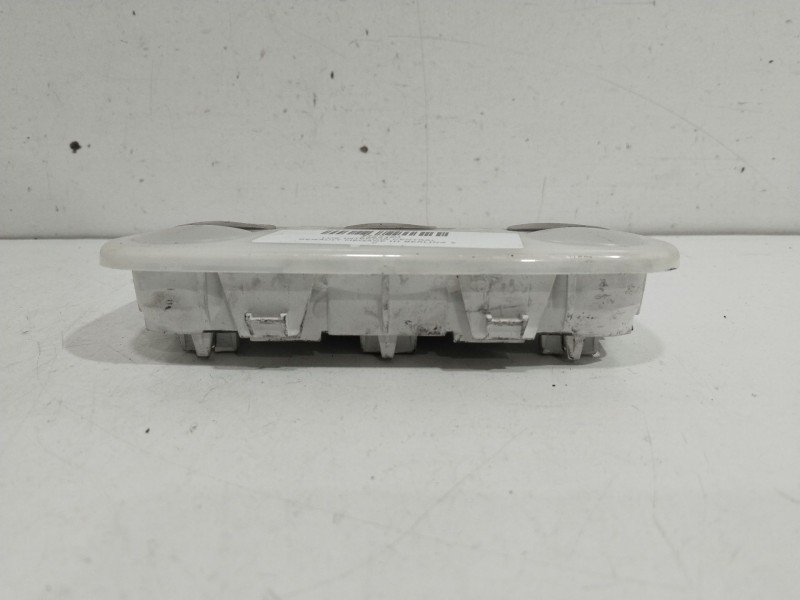 Recambio de luz interior central para renault megane iii berlina 5 p dynamique referencia OEM IAM 2485360  