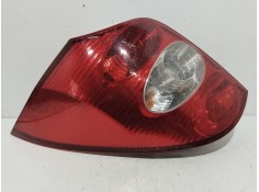 Recambio de piloto trasero izquierdo para renault laguna ii grandtour (kg0) dynamique confort referencia OEM IAM 820002471