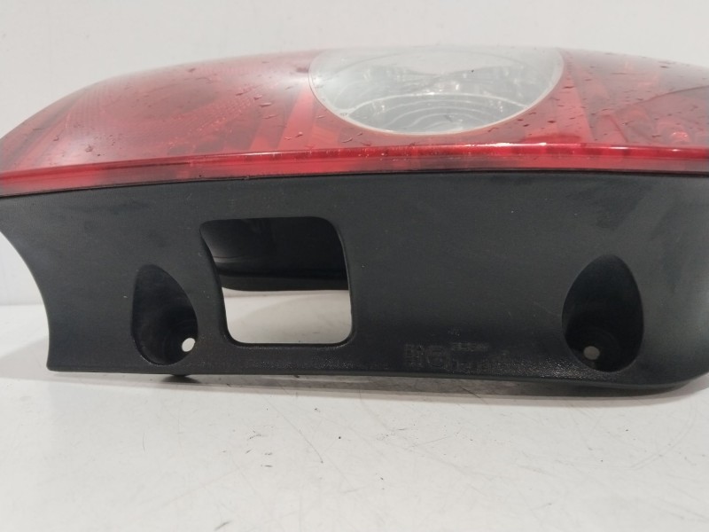 Recambio de piloto trasero izquierdo para renault laguna ii grandtour (kg0) dynamique confort referencia OEM IAM 820002471  