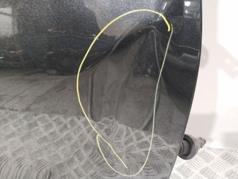 Recambio de puerta delantera derecha para toyota yaris hybrid active referencia OEM IAM 67001K0020  GRIS