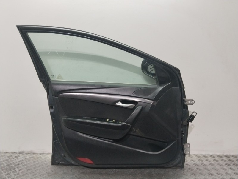 Recambio de puerta delantera izquierda para hyundai i40 cab bluedrive referencia OEM IAM 760033Z000  NEGRO