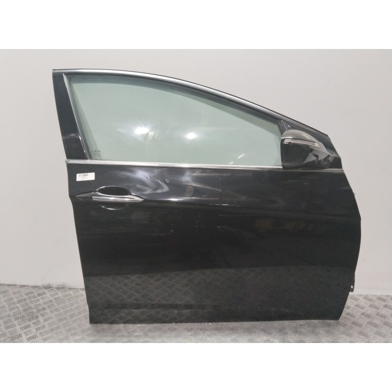 Recambio de puerta delantera derecha para hyundai i40 cab bluedrive referencia OEM IAM 760043Z000  NEGRO