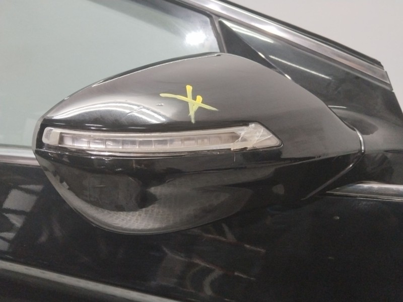 Recambio de puerta delantera derecha para hyundai i40 cab bluedrive referencia OEM IAM 760043Z000  NEGRO