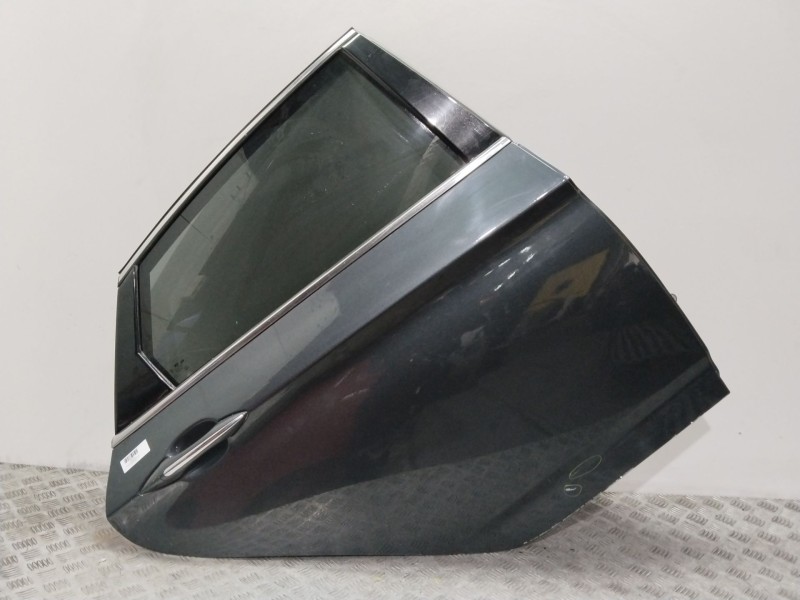 Recambio de puerta trasera derecha para hyundai i40 cab bluedrive referencia OEM IAM 770043Z300  GRIS