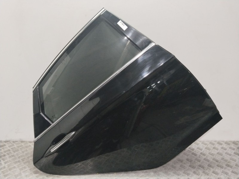 Recambio de puerta trasera derecha para hyundai i40 cab bluedrive referencia OEM IAM 770043Z300  NEGRA