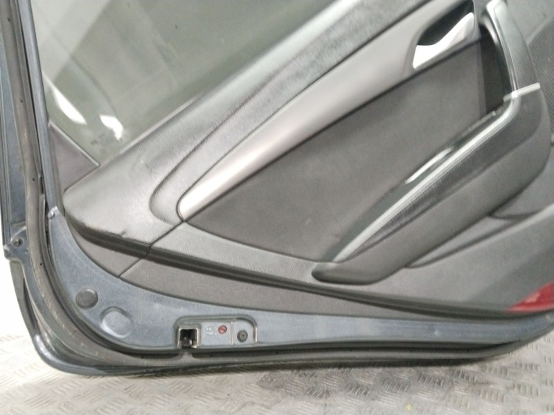 Recambio de puerta trasera izquierda para hyundai i40 cab bluedrive referencia OEM IAM 770033Z300  GRIS