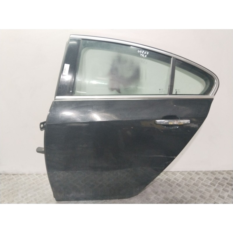 Recambio de puerta trasera izquierda para opel insignia berlina sportive referencia OEM IAM 22796347  NEGRA