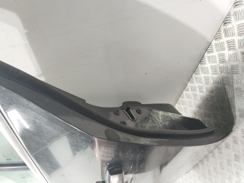 Recambio de puerta trasera izquierda para opel insignia berlina sportive referencia OEM IAM 22796347  NEGRA