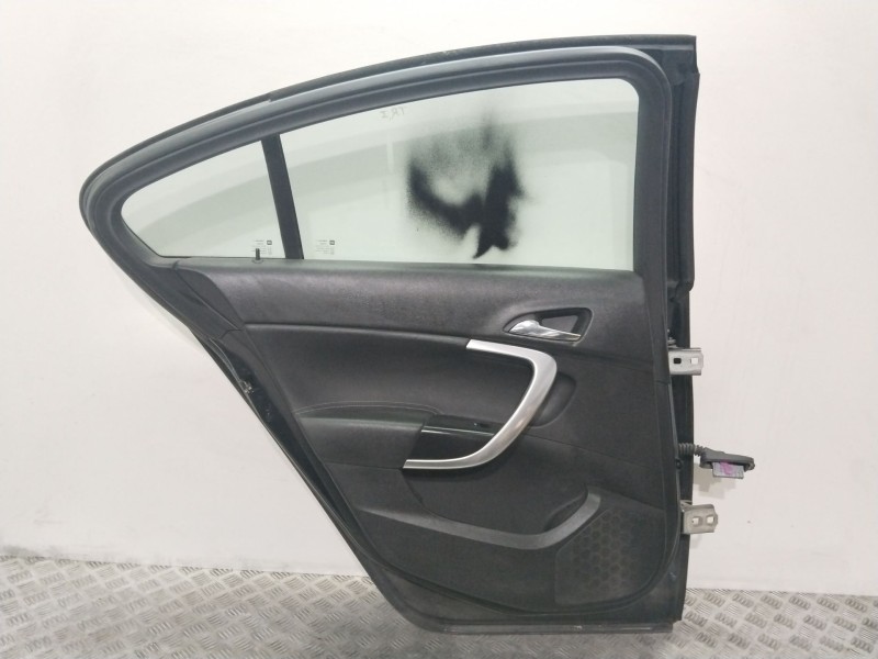 Recambio de puerta trasera izquierda para opel insignia berlina sportive referencia OEM IAM 22796347  NEGRA