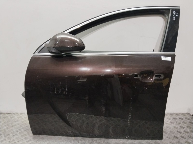 Recambio de puerta delantera derecha para opel insignia berlina cosmo referencia OEM IAM 13274119  GRANATE