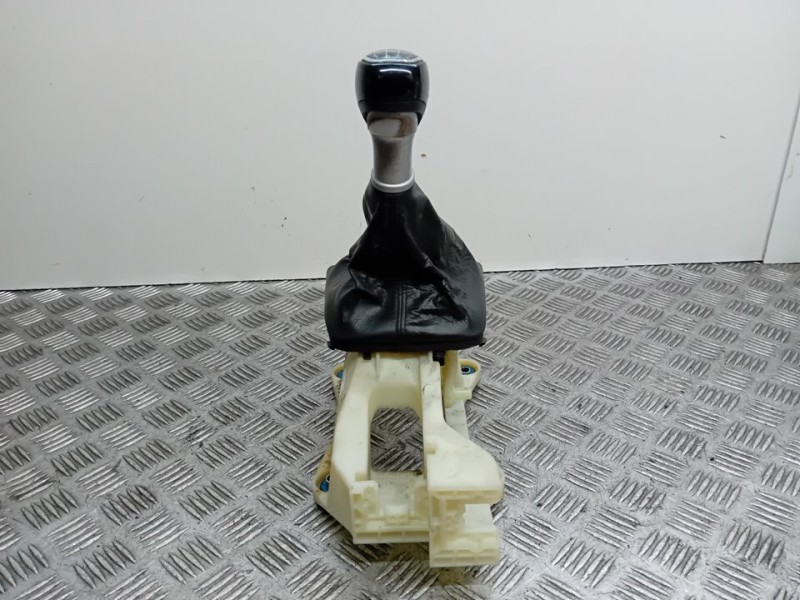 Recambio de palanca cambio para hyundai i40 cab bluedrive referencia OEM IAM   
