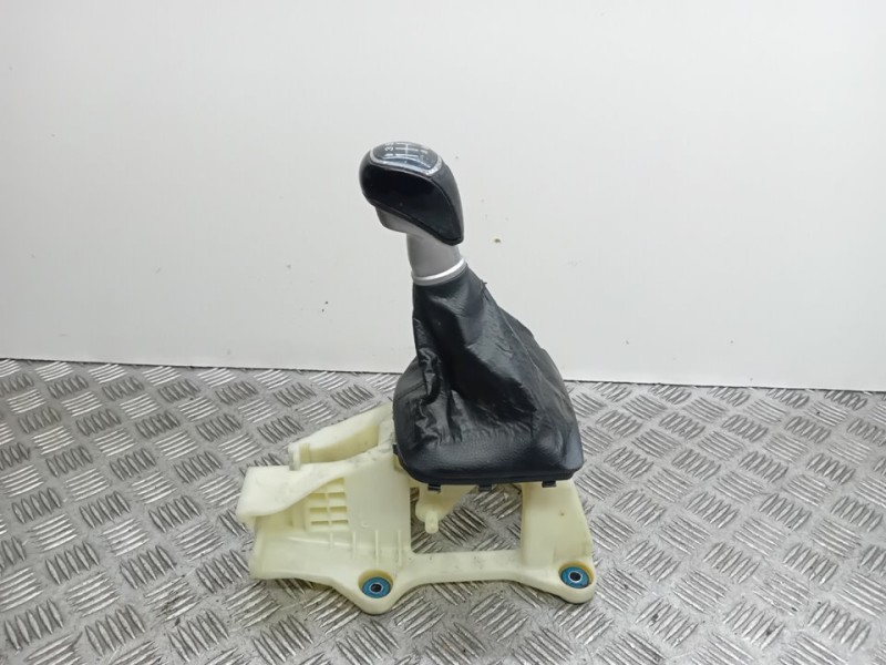 Recambio de palanca cambio para hyundai i40 cab bluedrive referencia OEM IAM   