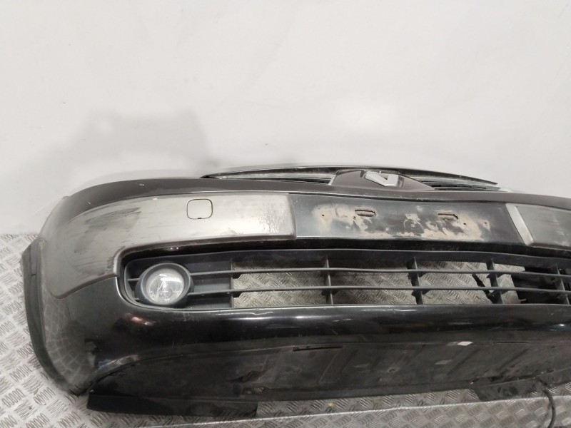 Recambio de paragolpes delantero para renault grand scenic jmj4 referencia OEM IAM 620225303R  NEGRO