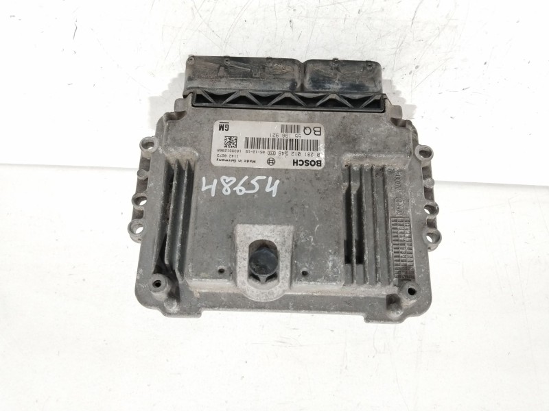 Recambio de centralita motor uce para opel astra gtc cosmo referencia OEM IAM 55198921  0281012548