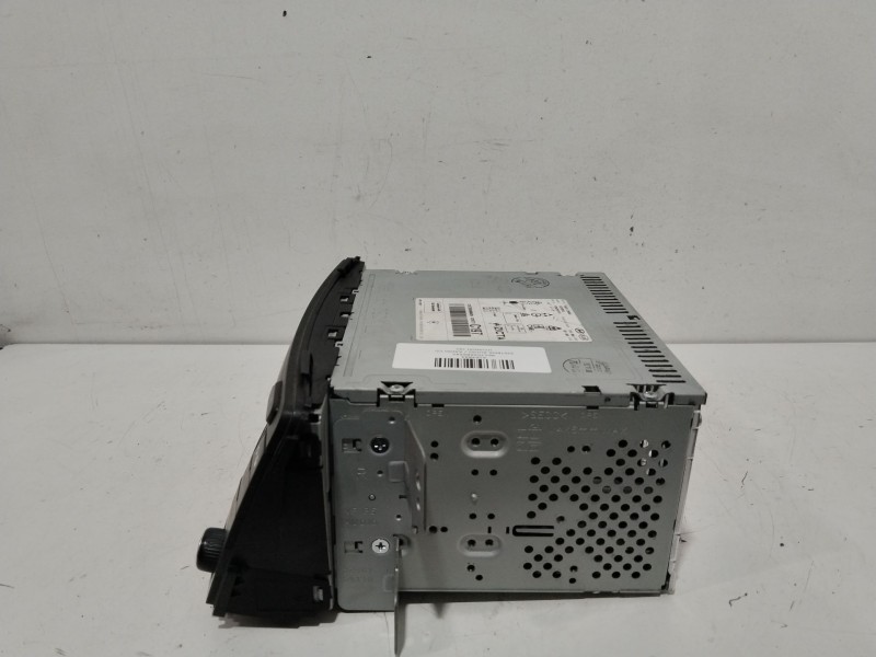 Recambio de sistema audio / radio cd para hyundai i40 cab bluedrive referencia OEM IAM 961703Z8954X  ACB10DFEE