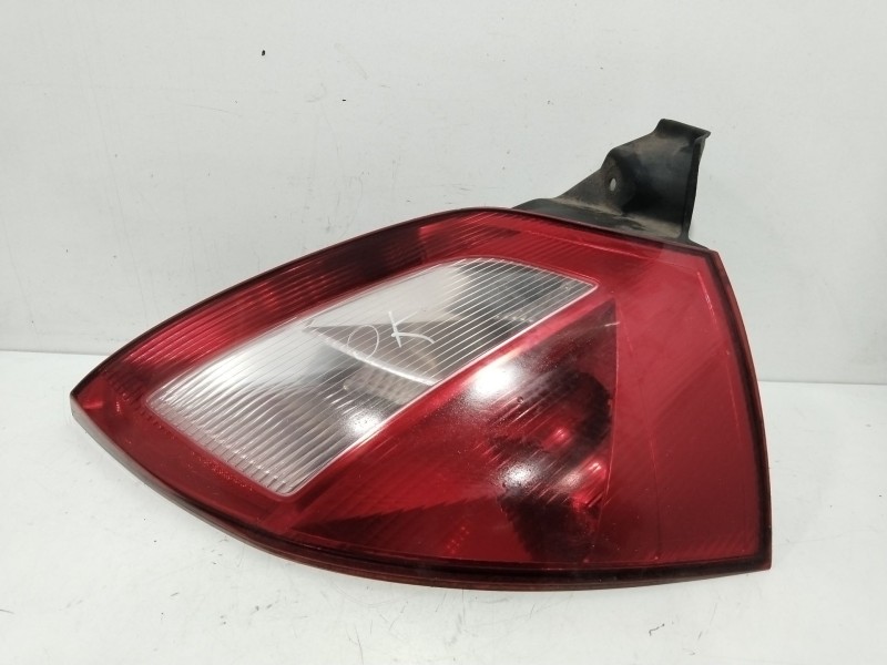 Recambio de piloto trasero derecho para renault megane ii berlina 5p authentique referencia OEM IAM 8200073237  